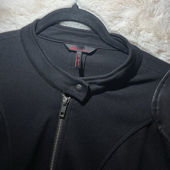 Sofia Vergara Black Jacket - Picture 2 of 5